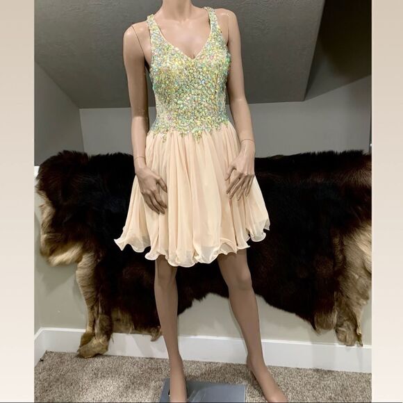 New Shinny  beads And Sequins Party Dress - Picture 3 of 8